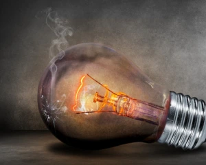 Унаслідок обстрілів споживачі чотирьох областей лишись без електропостачання